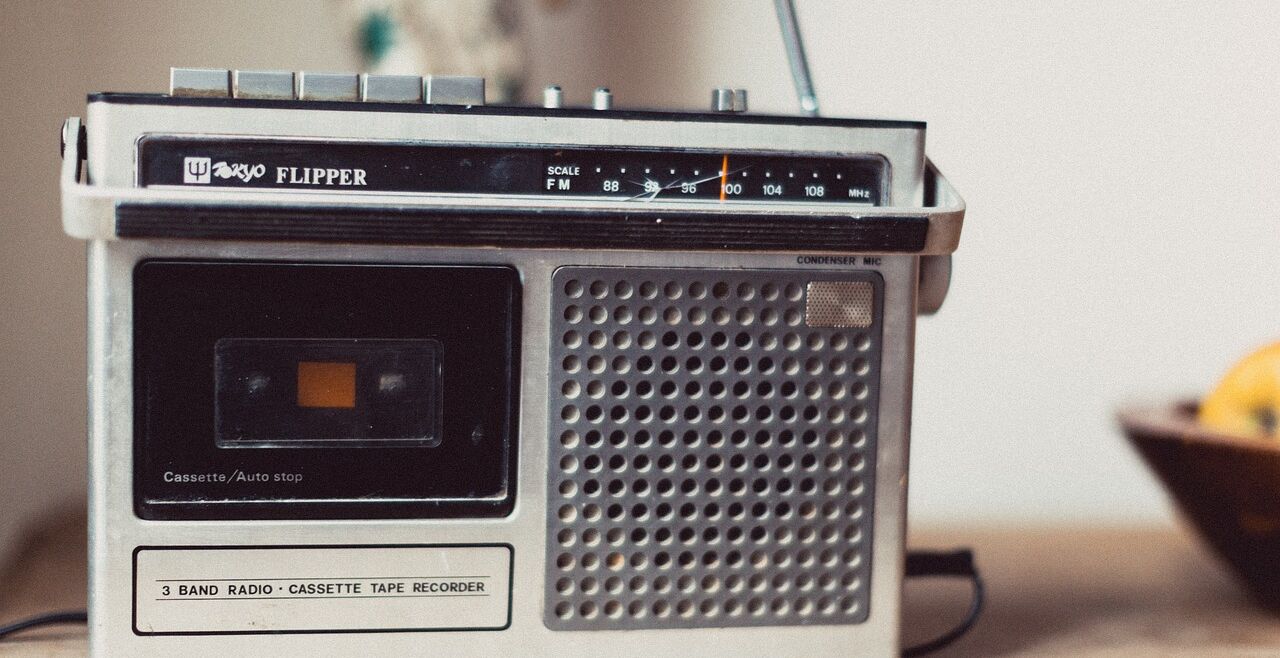 Radiokonsum hilft Brigitte Quint gegen ihre Schlaflosigkeit. - © Foto: Pixabay / fancycrave1