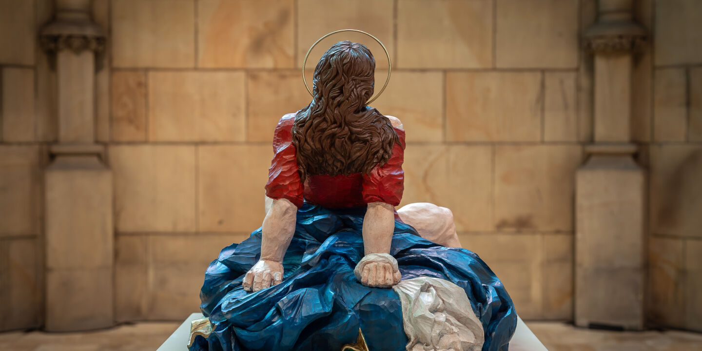 Maria Mariendom - Der Kopf der Skulptur "Coronation" von Esther Strauß im Linzer Mariendom ist abgesägt worden - © Foto: Ulrich Kehrer