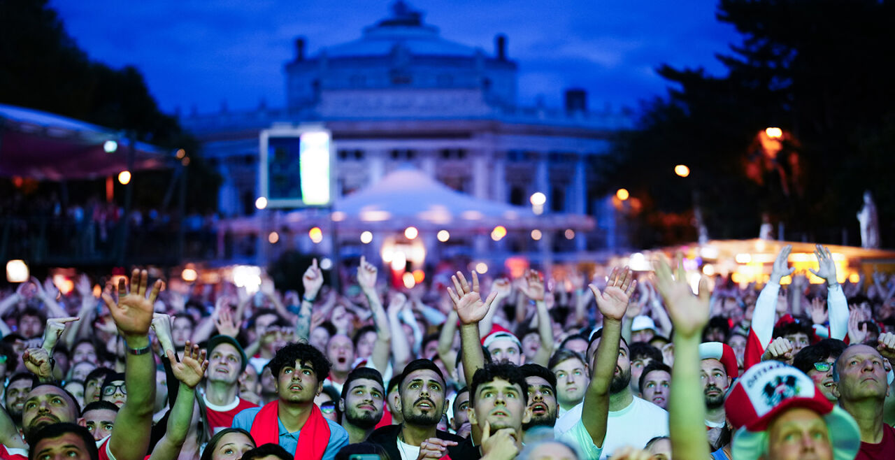 Public Viewing - Fans Euro EM - © Foto: APA / Eva Manhart