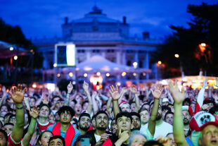 Public Viewing - Fans Euro EM - © Foto: APA / Eva Manhart