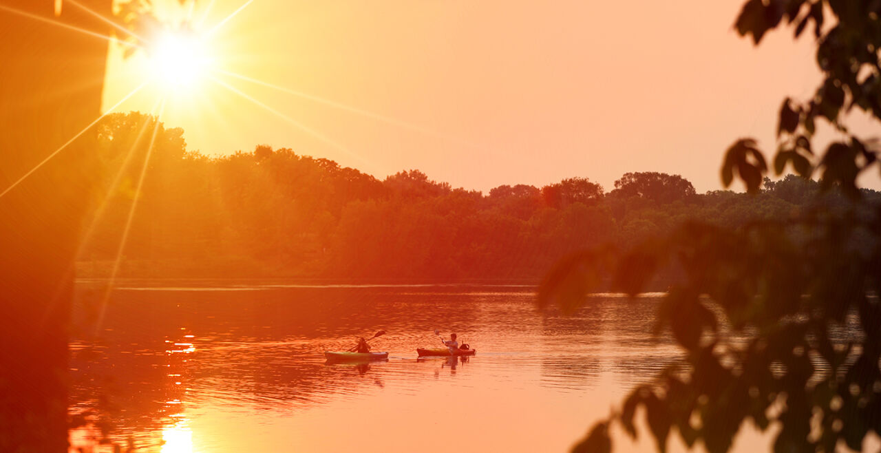 See Urlaub Österreich Boot - © Foto: iStock/GeorgePeters