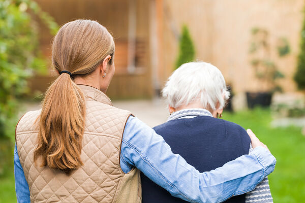 Pflege - © Foto: iStock / Obencem