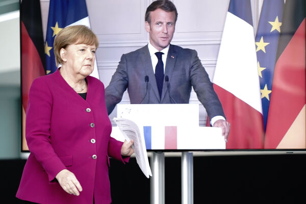 Merkel Macron - © Foto: APA / AFP / POOL / Kay Nietfeld