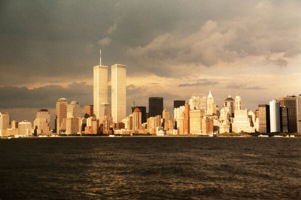 Twin Towers - © iStock/ericsphotography