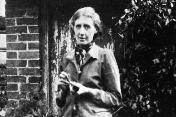 Dalloway - Die Schriftstellerin, Verlegerin, Essayistin und Literaturkritikerin (1882-1941) setzte neue Maßstäbe in der Literatur. - © Foto: gettyimages / Mondadori Portfolio / Kontributor